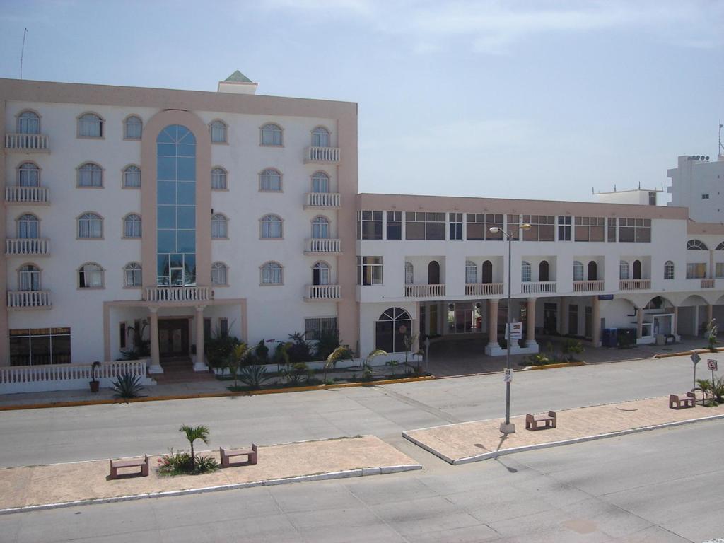 Hotel Dona Juana Cecilia Miramar Сьюдад-Мадеро Экстерьер фото